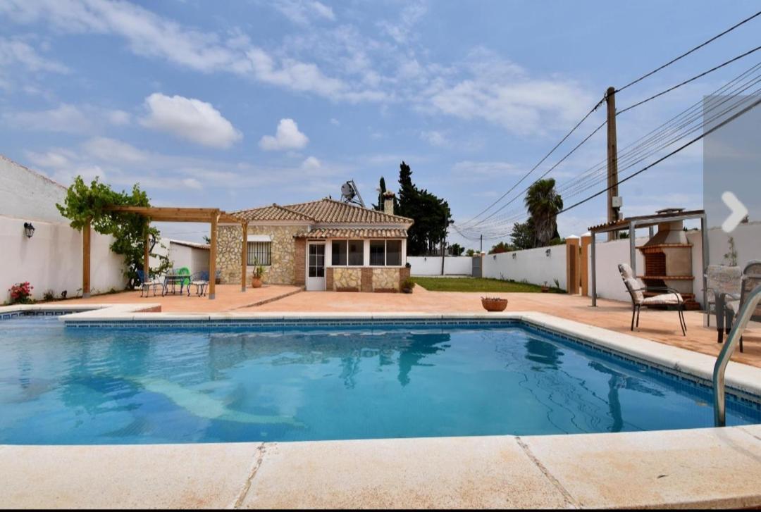 Chalet Villa Caulina Chiclana de la Frontera Exteriör bild